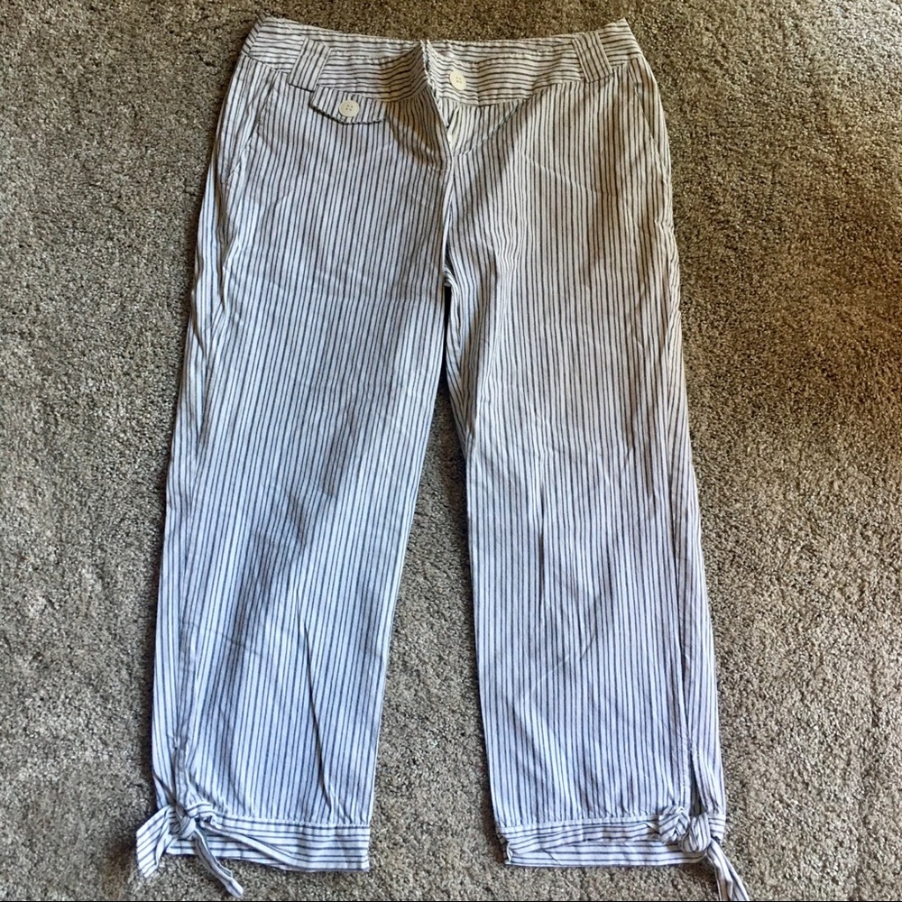 White House Black Market Capris